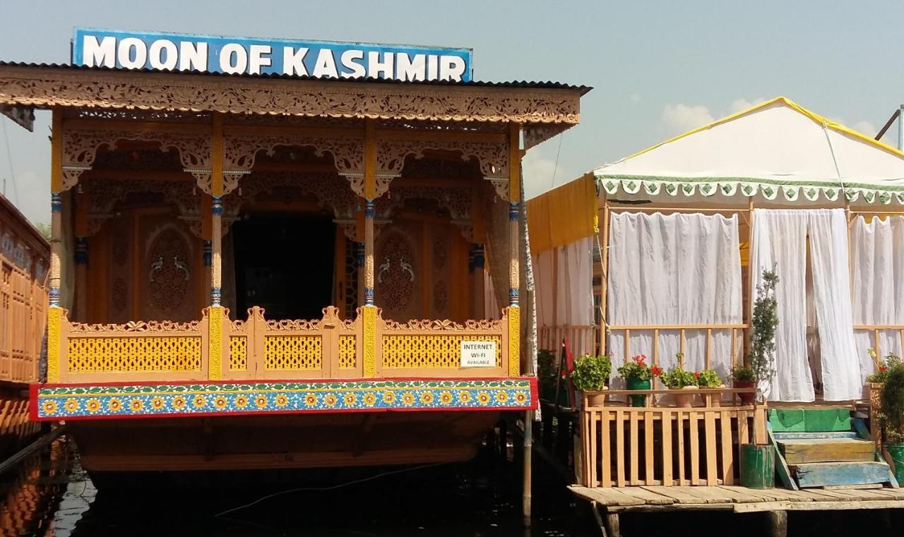 Houseboat Moon Of Kashmir Hotel Srinagar  Luaran gambar